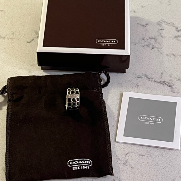 COACH Black and Silver Ring size 7.5 - Picture 2 of 7